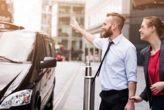 Using Taxis for Airport Transfers from Deepcut